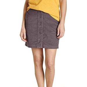Toad & Co Women’s Cruiser Cord in Raisin Skirt Size 12